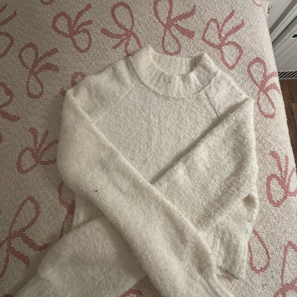 Urban Outfitters Cream Turtleneck Sweater